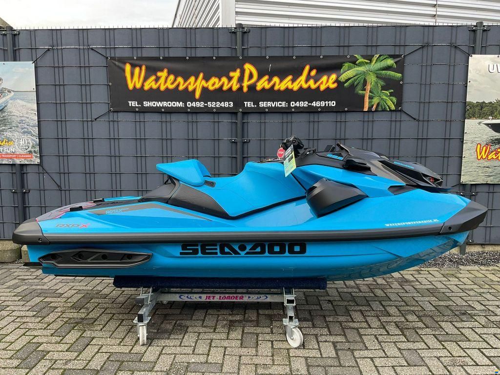 Sea-Doo RXP X 325