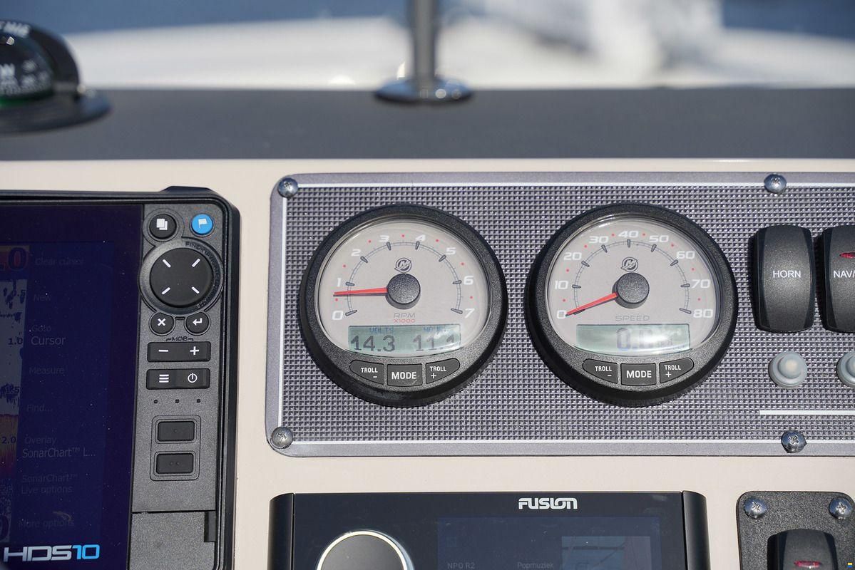 Boston Whaler 210 Montauk
