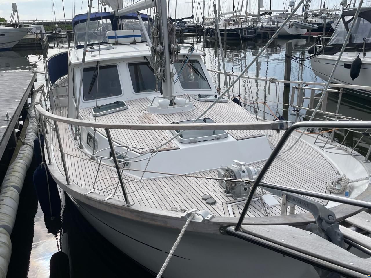 Nauticat 331