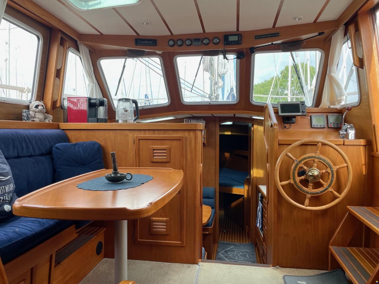 Nauticat 331