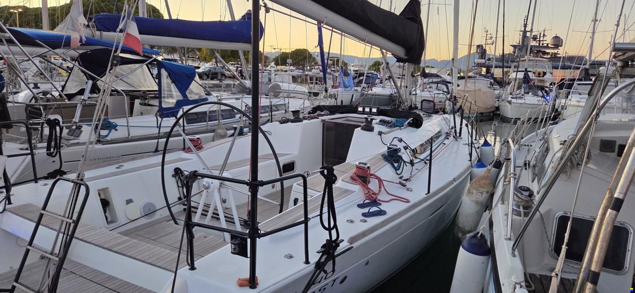 Beneteau First 40