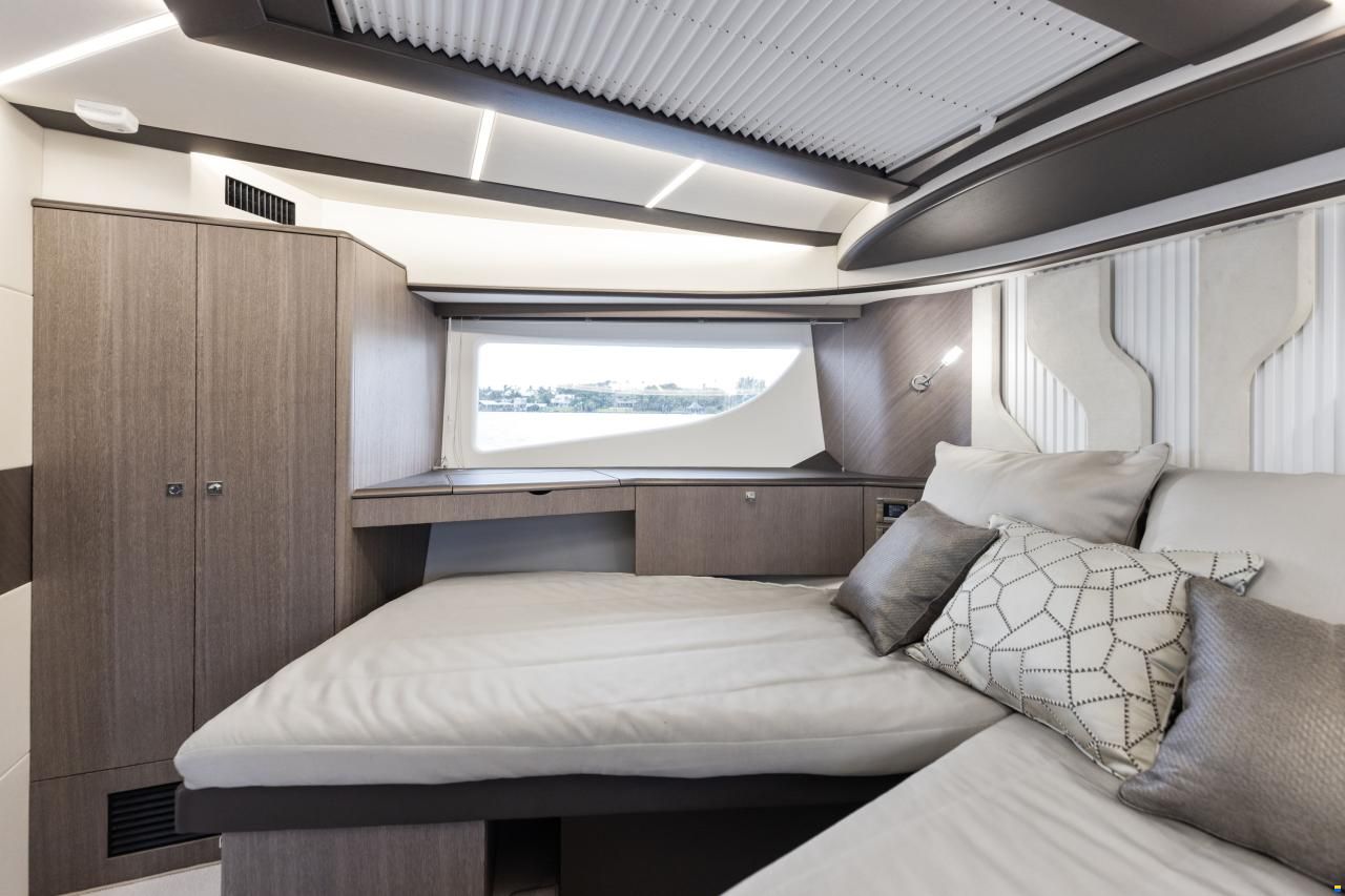 Galeon 450 HTC, 2026 NEW BOAT