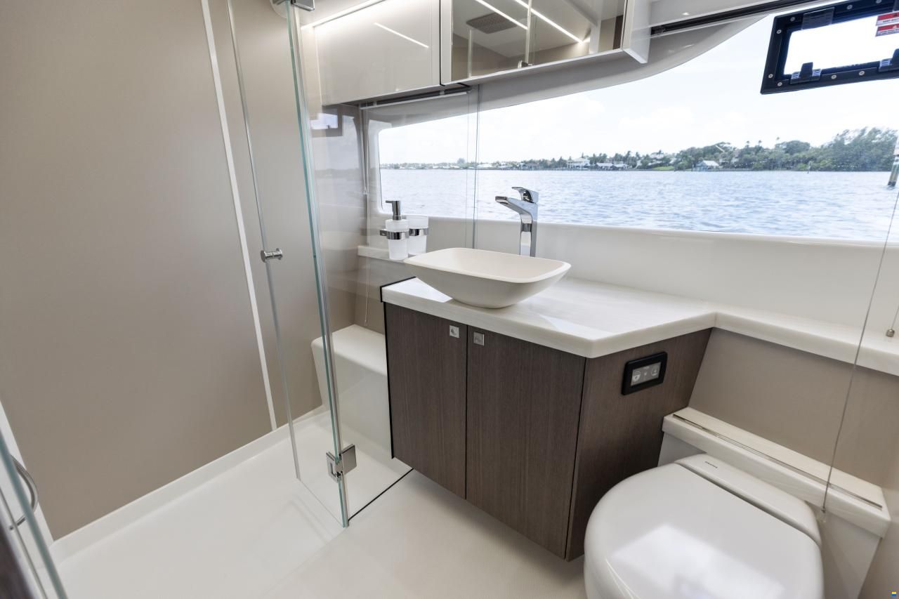Galeon 450 HTC, 2026 NEW BOAT