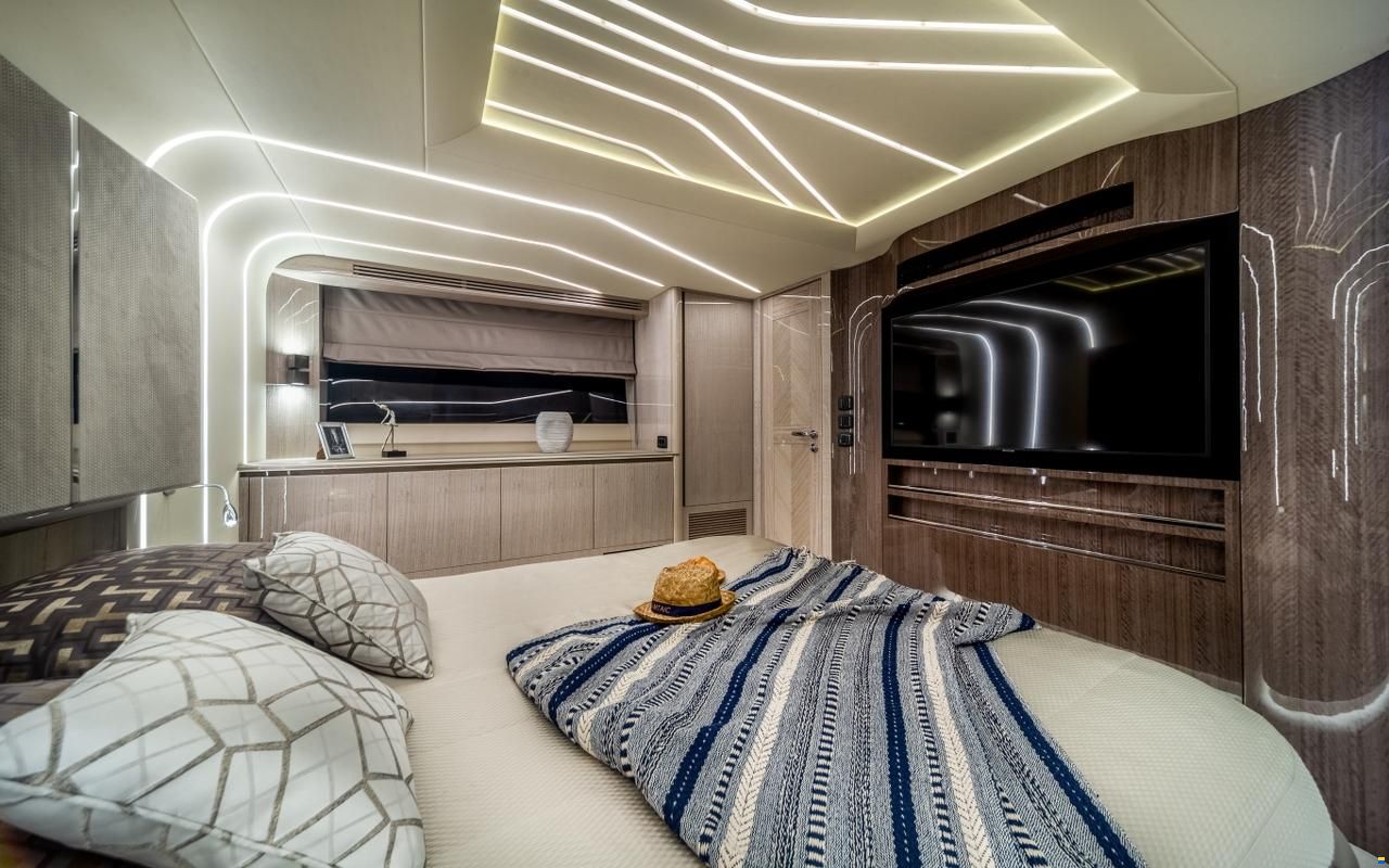 Galeon 700 SKY, 2026 NEW BOAT