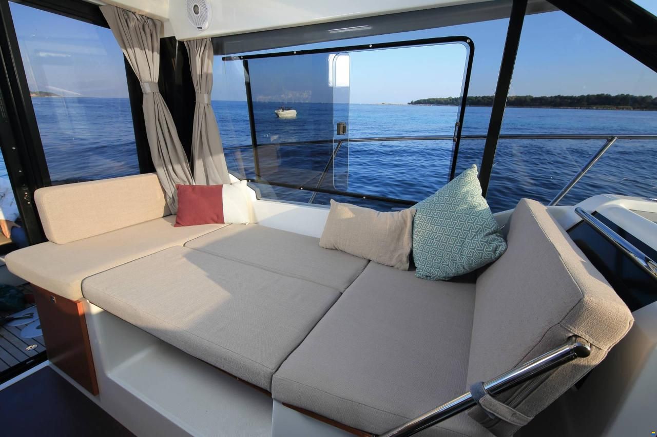 Jeanneau Merry Fisher 895