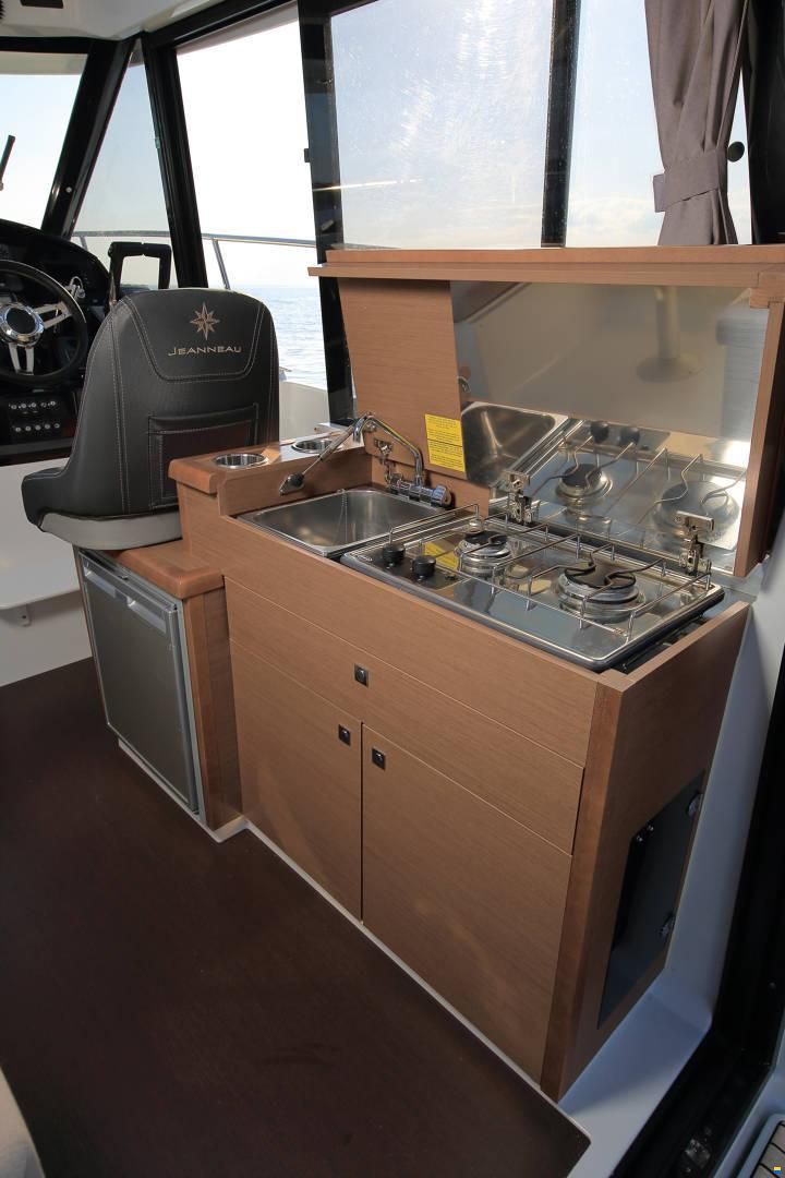 Jeanneau Merry Fisher 895