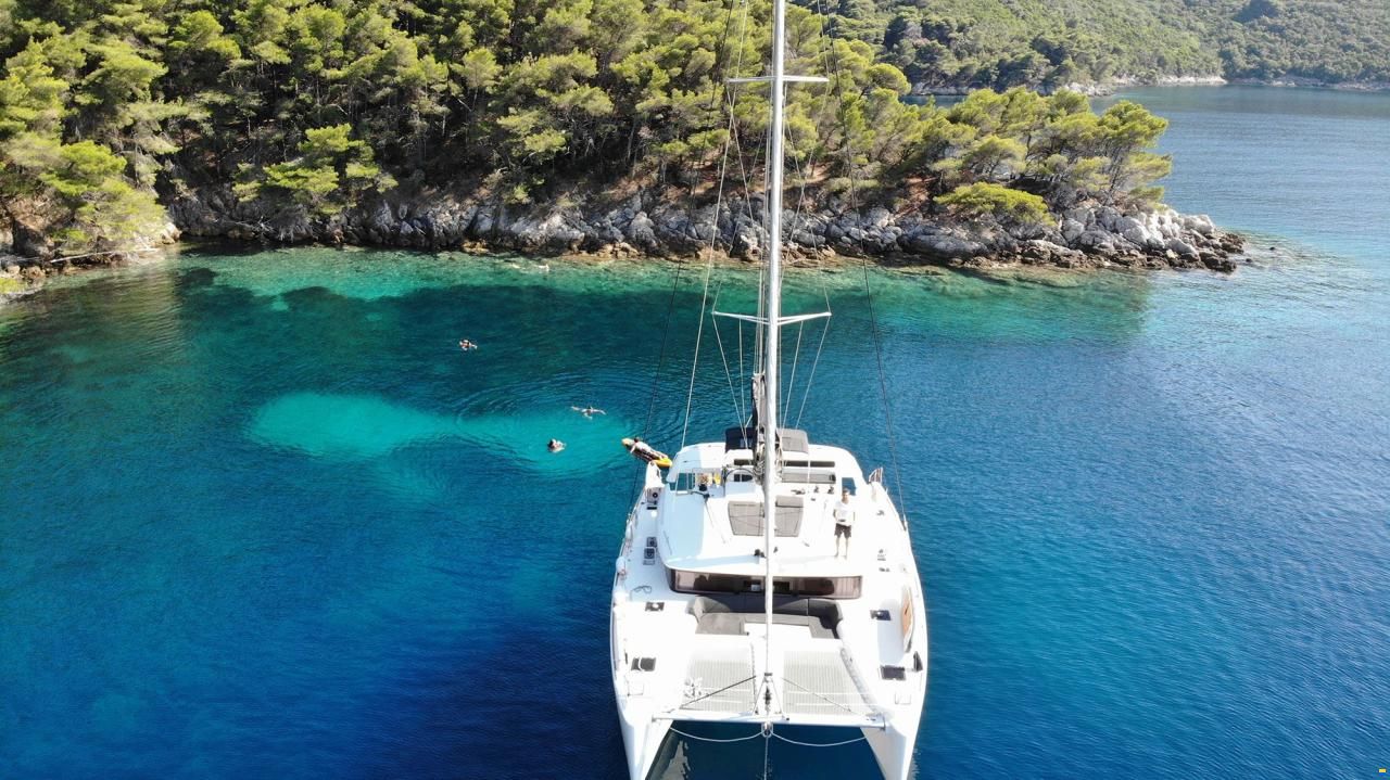 Lagoon 450 F