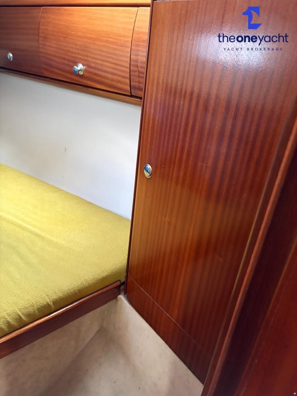 Bavaria 32
