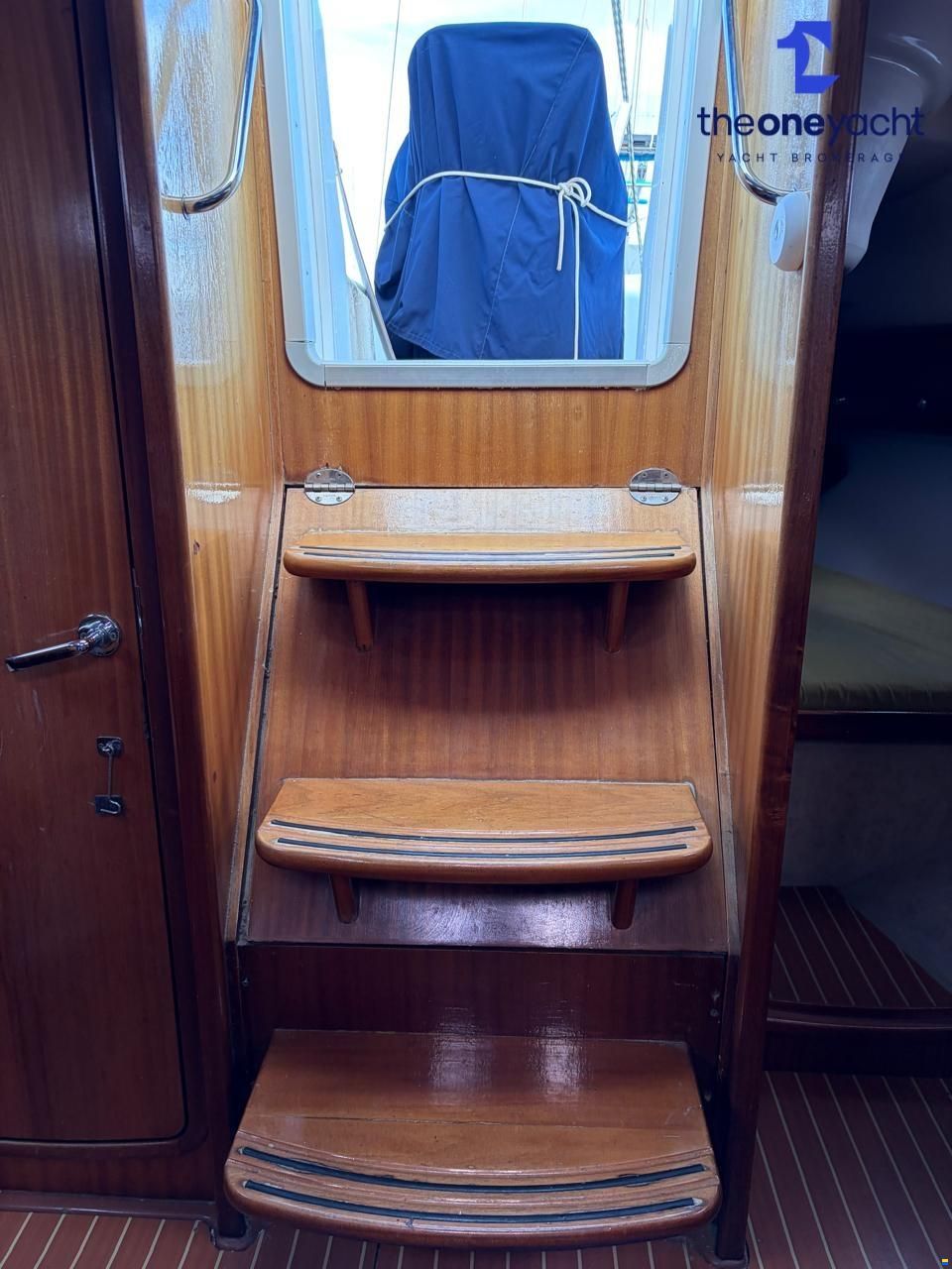 Bavaria 32