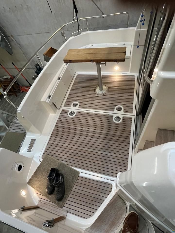 Nimbus 340 Commander