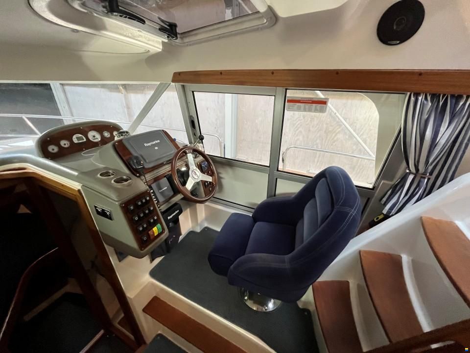 Nimbus 340 Commander
