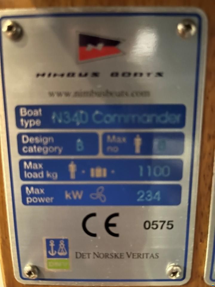 Nimbus 340 Commander