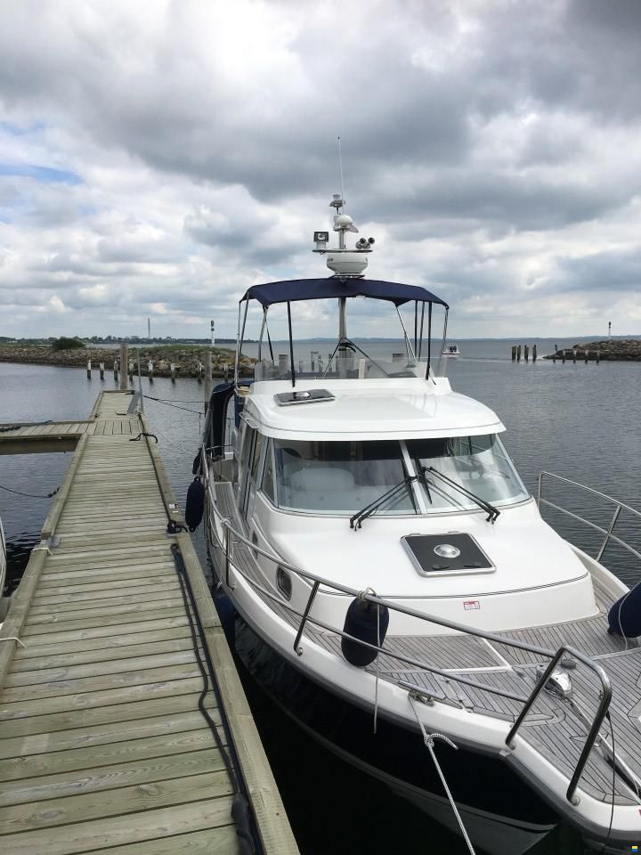 Nimbus 340 Commander