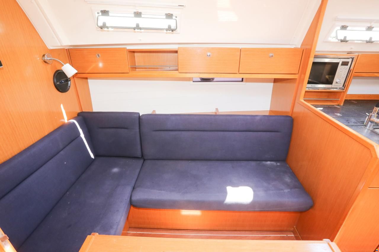 Bavaria Cruiser 36