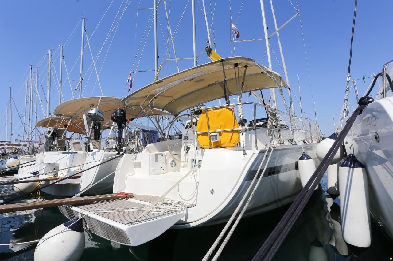 Bavaria Cruiser 36