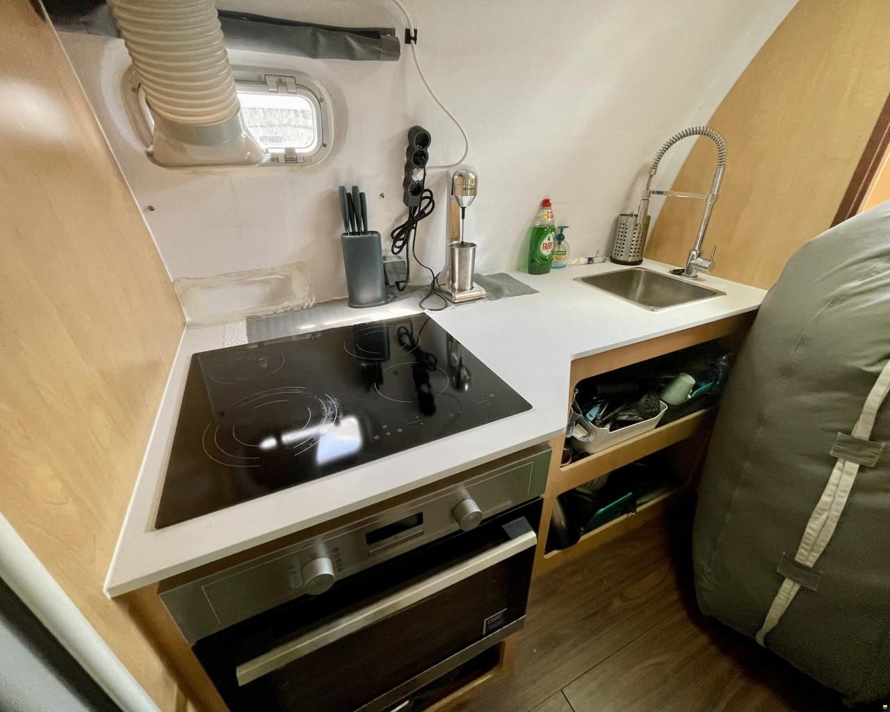Ocean Voyager 64