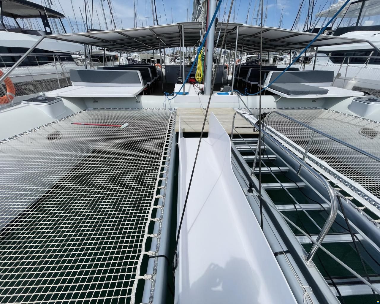 Ocean Voyager 64