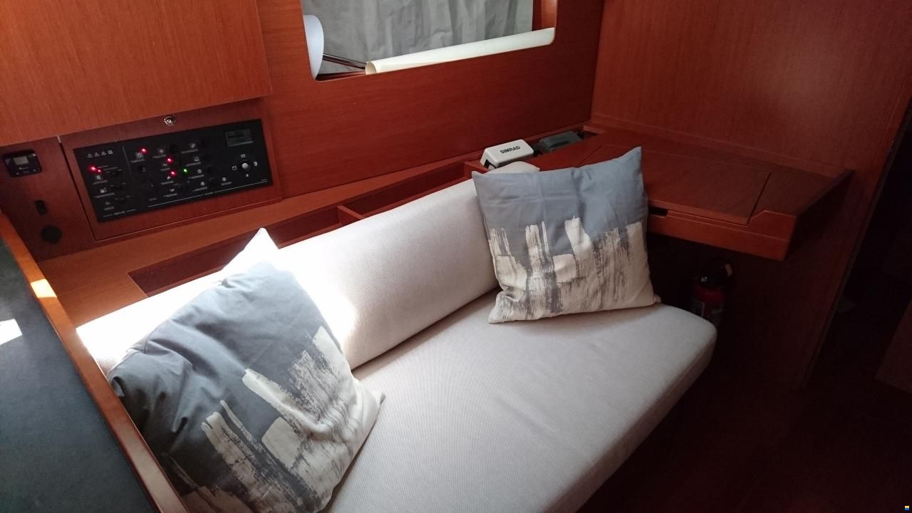 Beneteau Oceanis 41.1