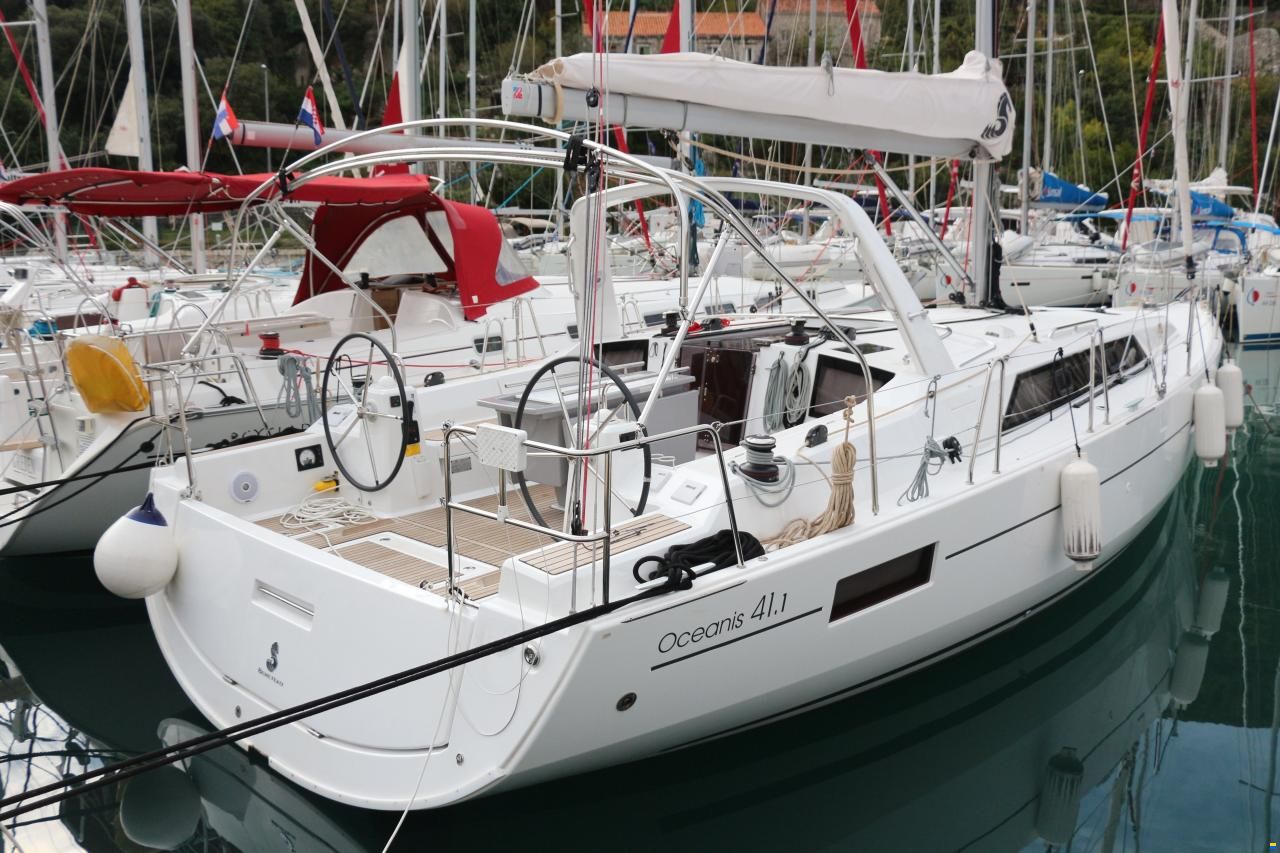 Beneteau Oceanis 41.1