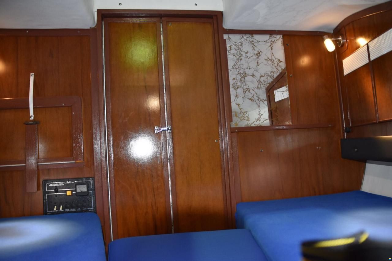 Sea Ray SRV 260 Sundancer