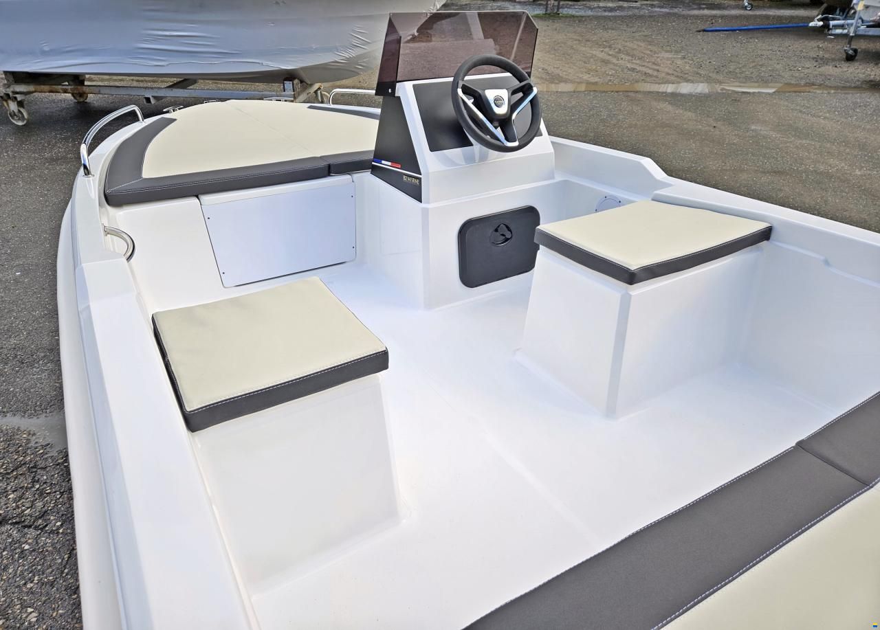 B2 Marine Cap Ferret 135 Open + Mercury 8 EFI