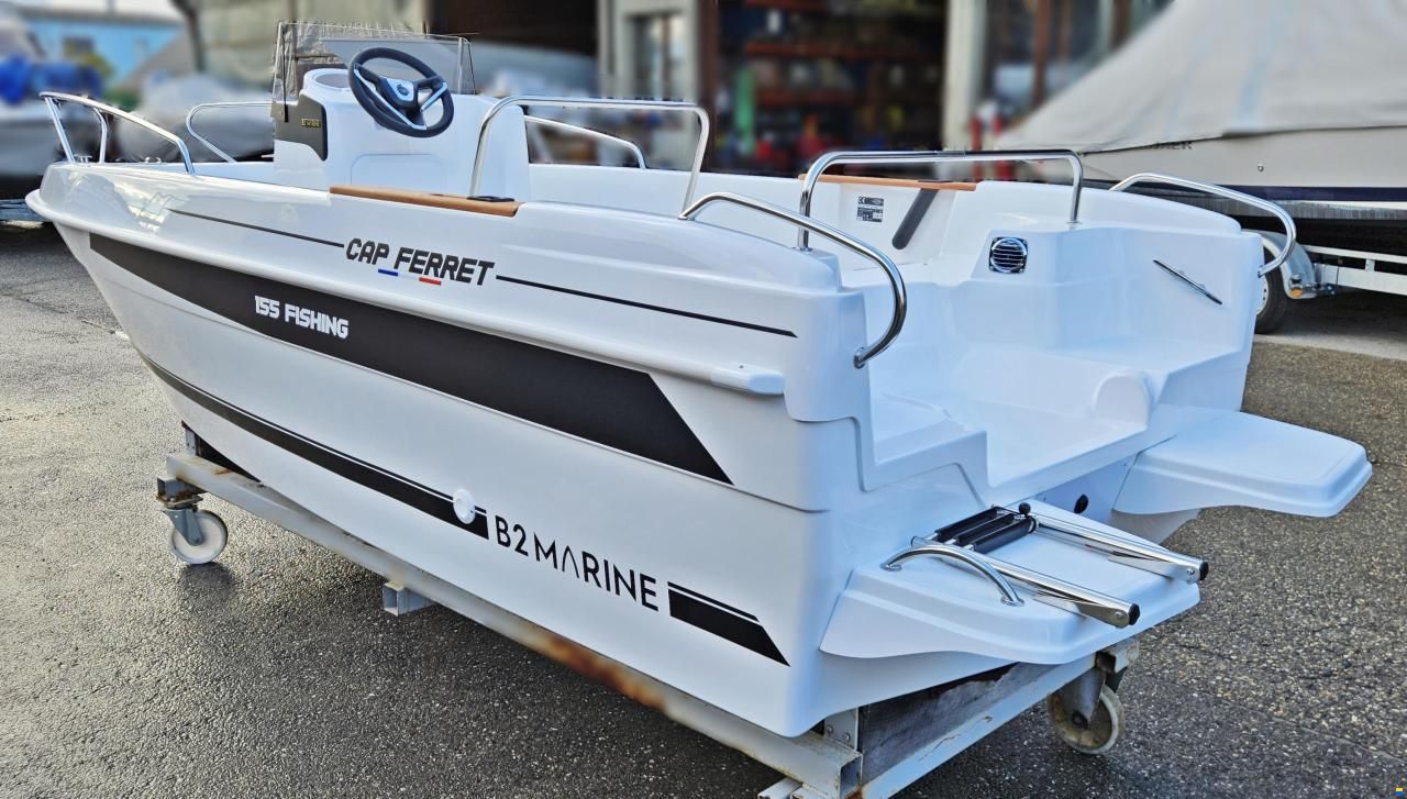 B2 Marine Cap Ferret 155 Fishing