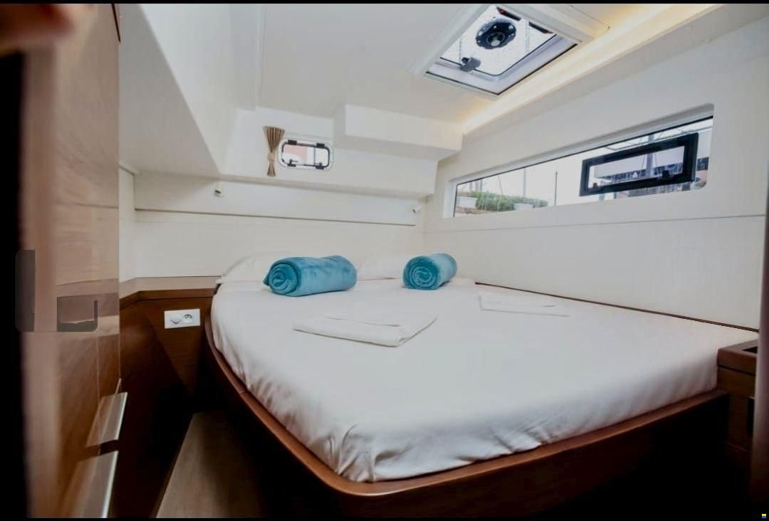 Lagoon 40