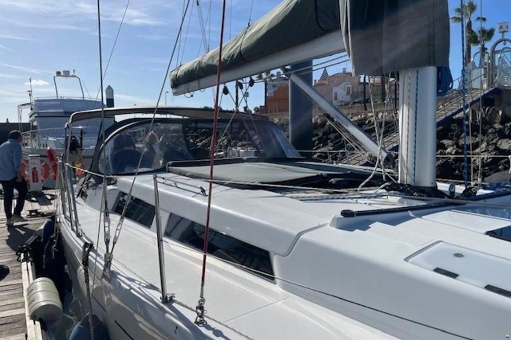 Hanse 418