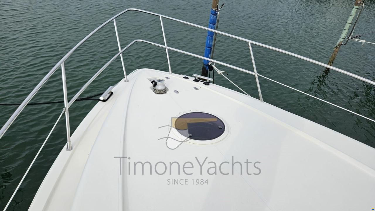 Azimut 46