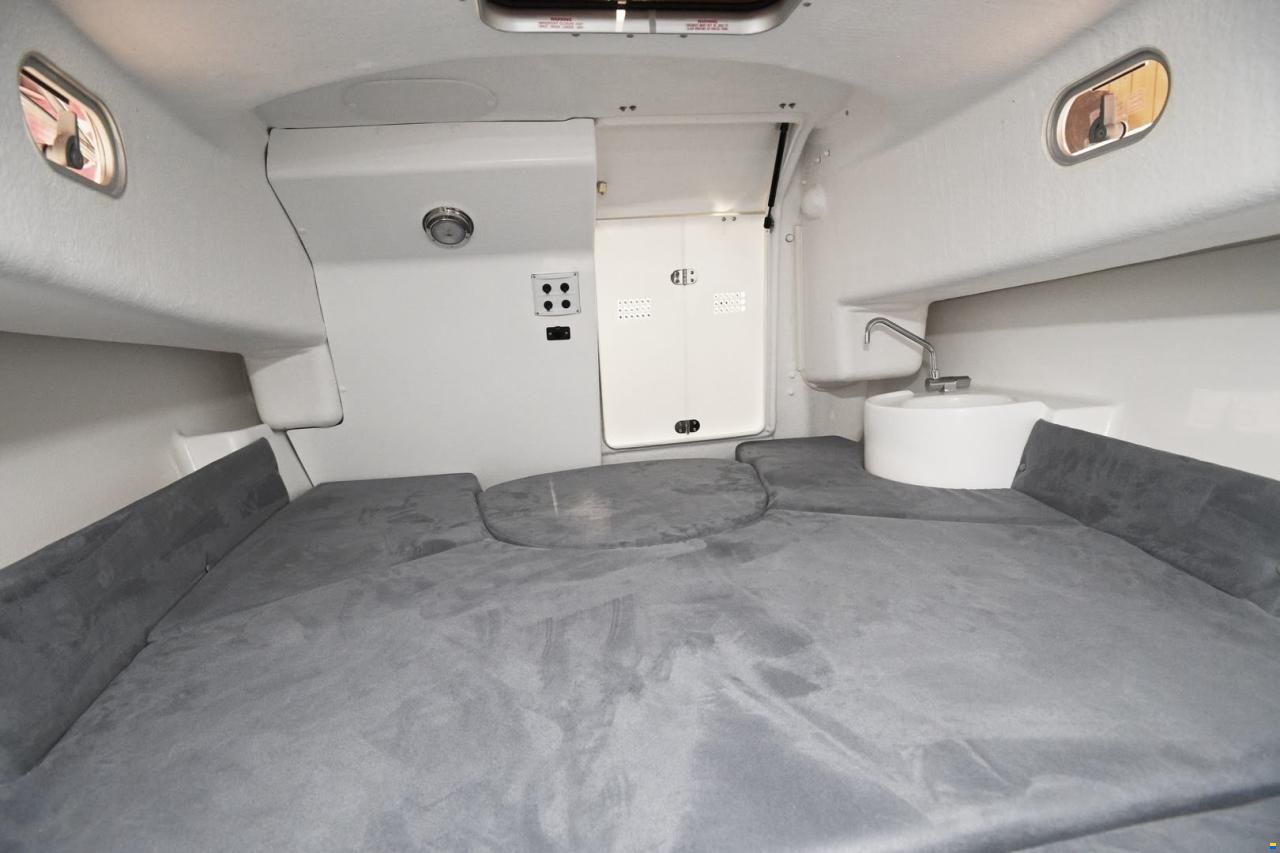 B2 Marine Cap Ferret 572 Cruiser