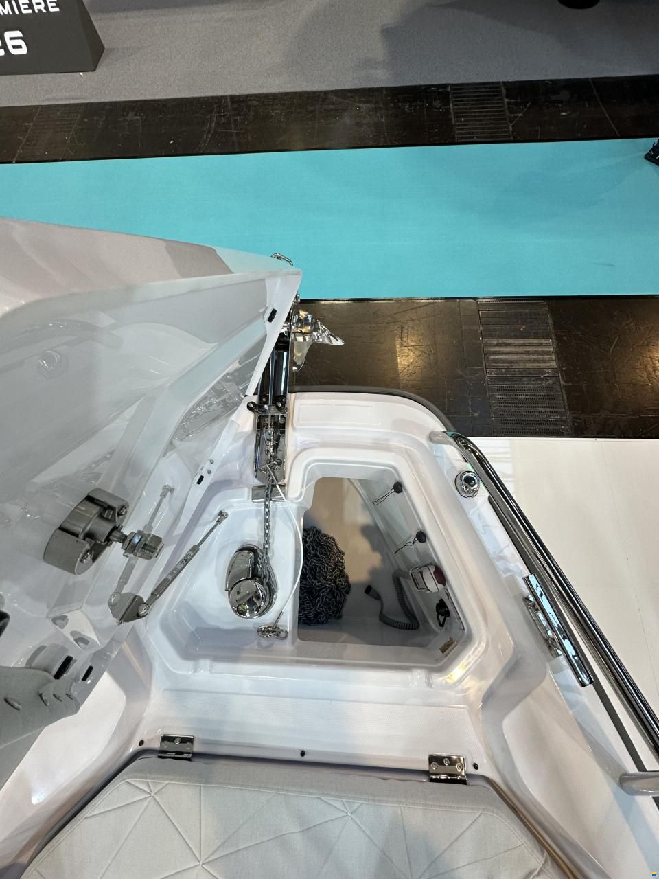 Axopar 29 XC Cross Cabin