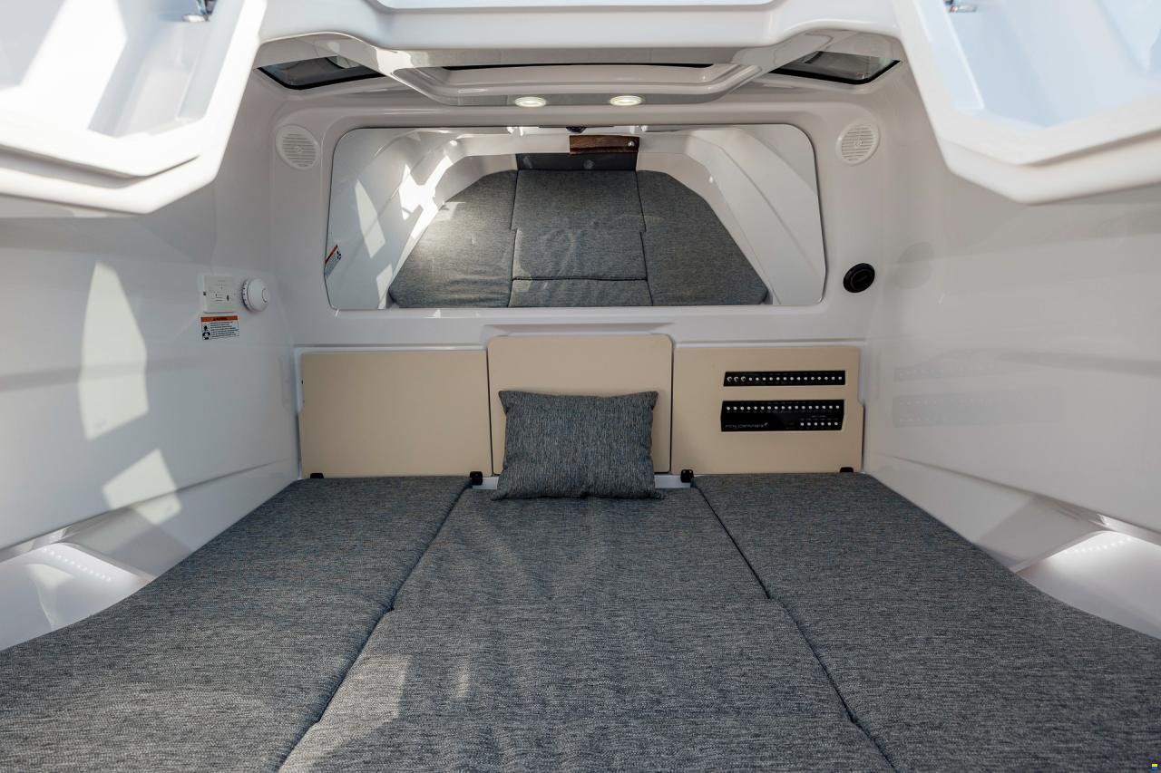 Axopar 29 XC Cross Cabin