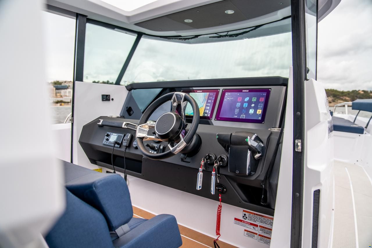 Axopar 29 XC Cross Cabin