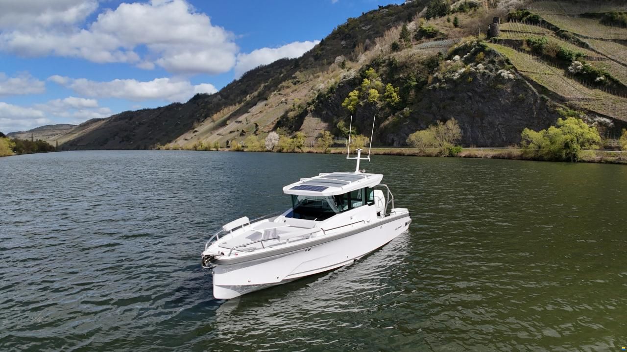 Axopar 29 Cross Cabin