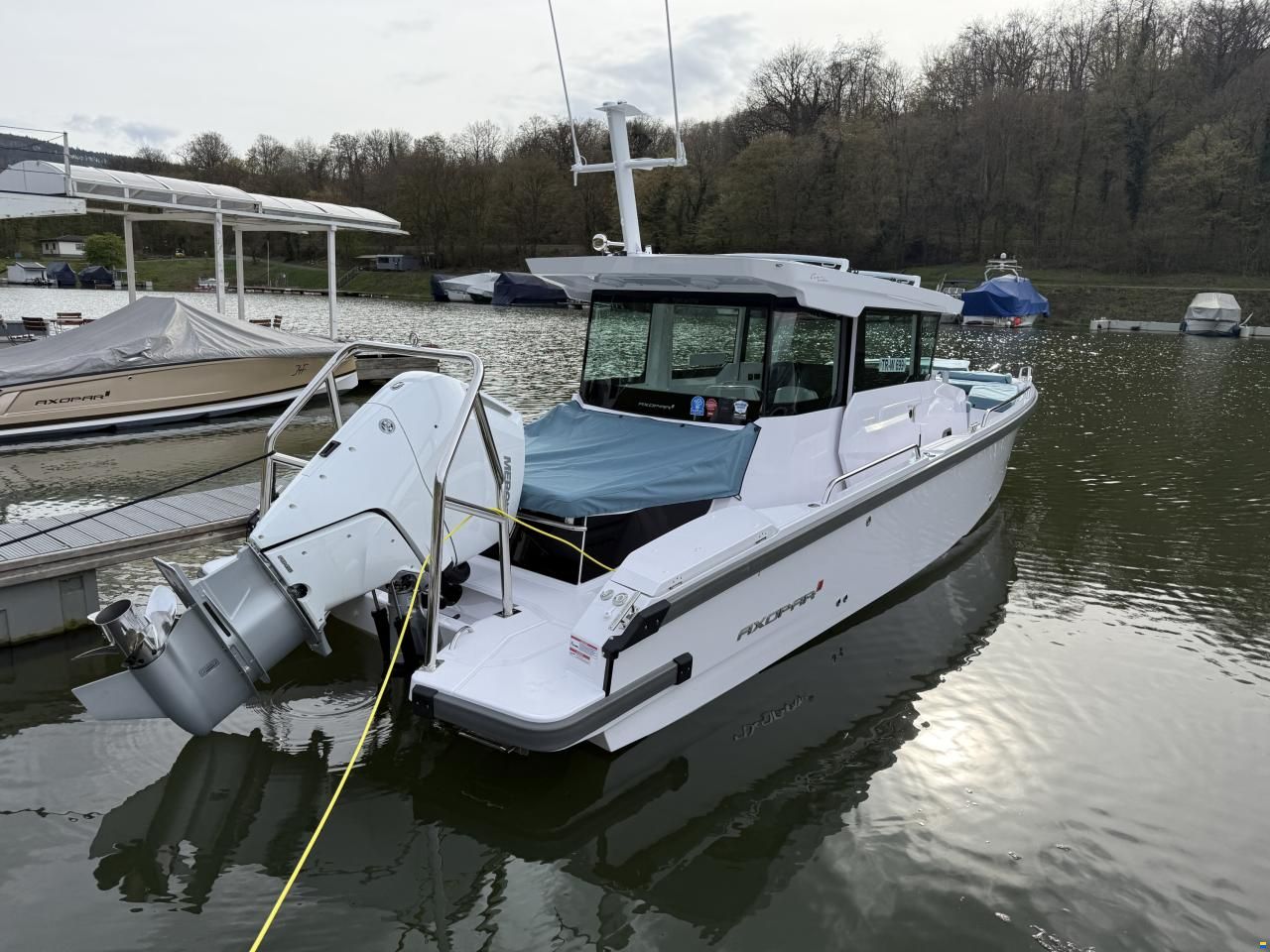 Axopar 29 Cross Cabin