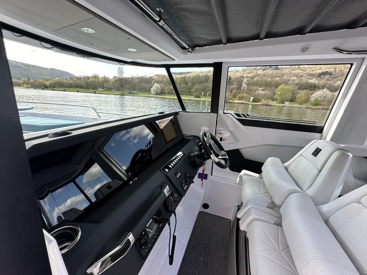 Axopar 29 Cross Cabin