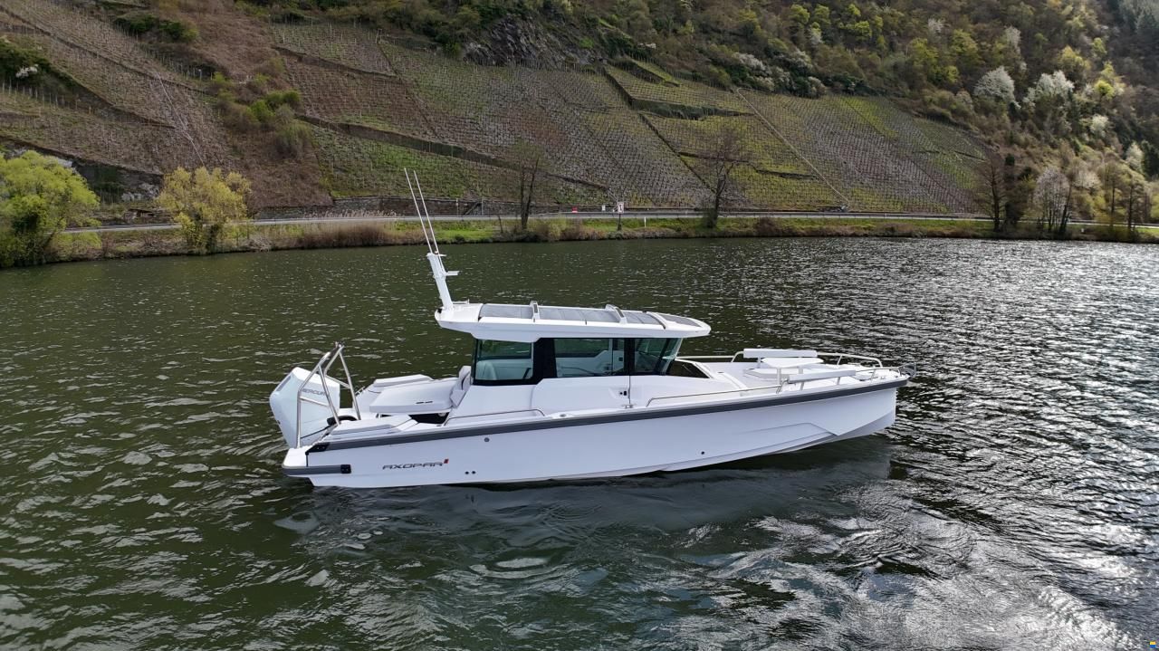 Axopar 29 Cross Cabin