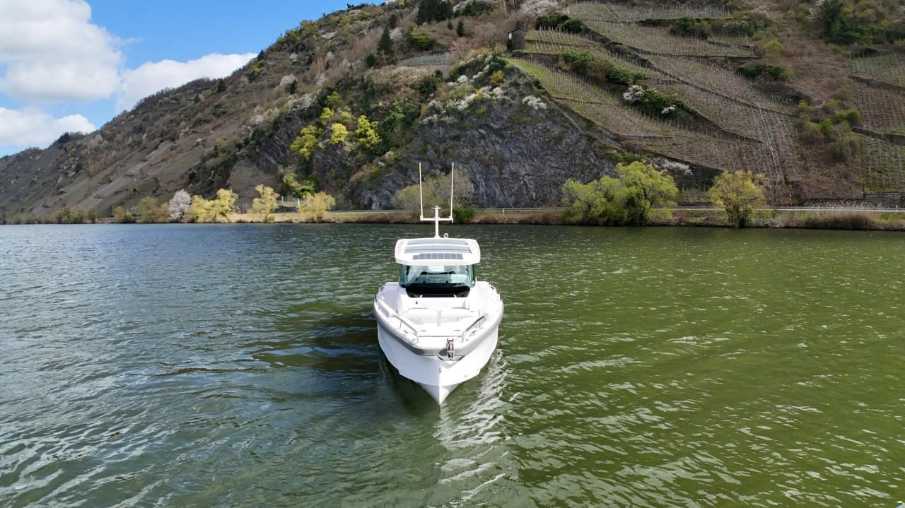 Axopar 29 Cross Cabin