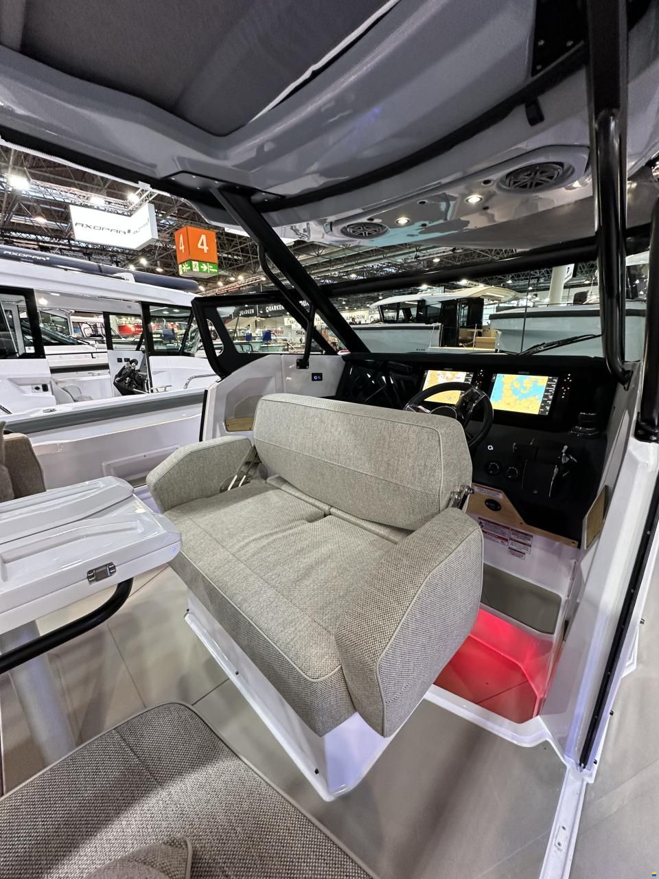 Axopar 29 ST Sun Top