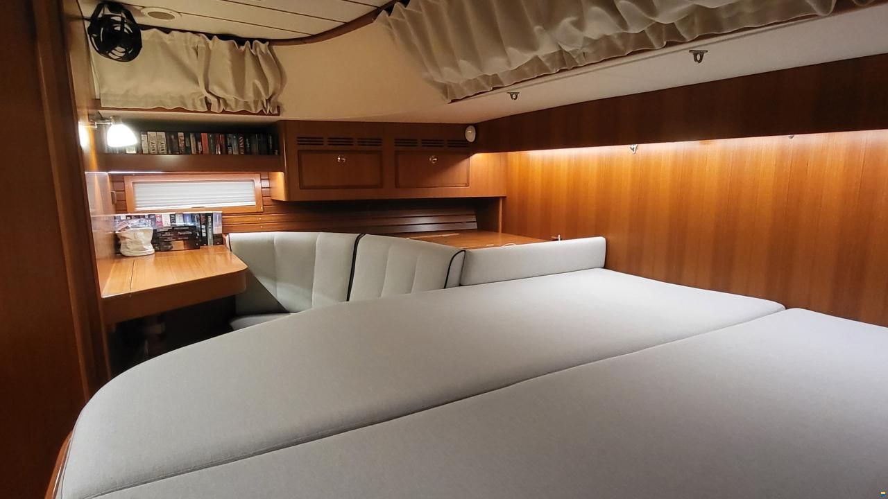 Hallberg-Rassy 55