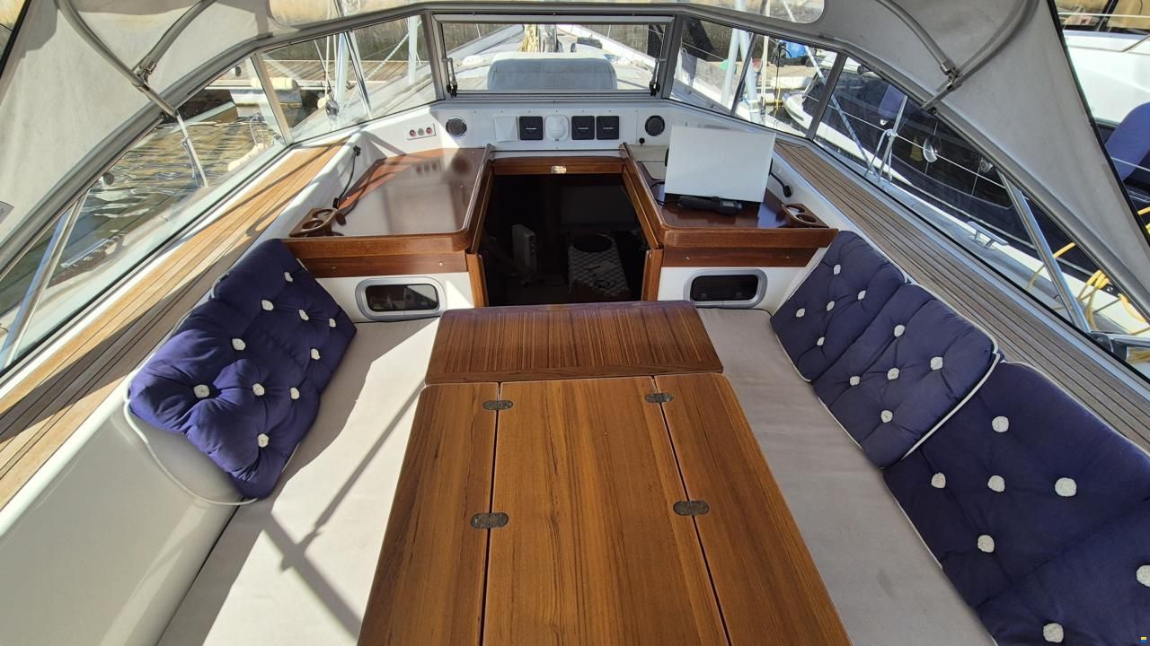 Hallberg-Rassy 55