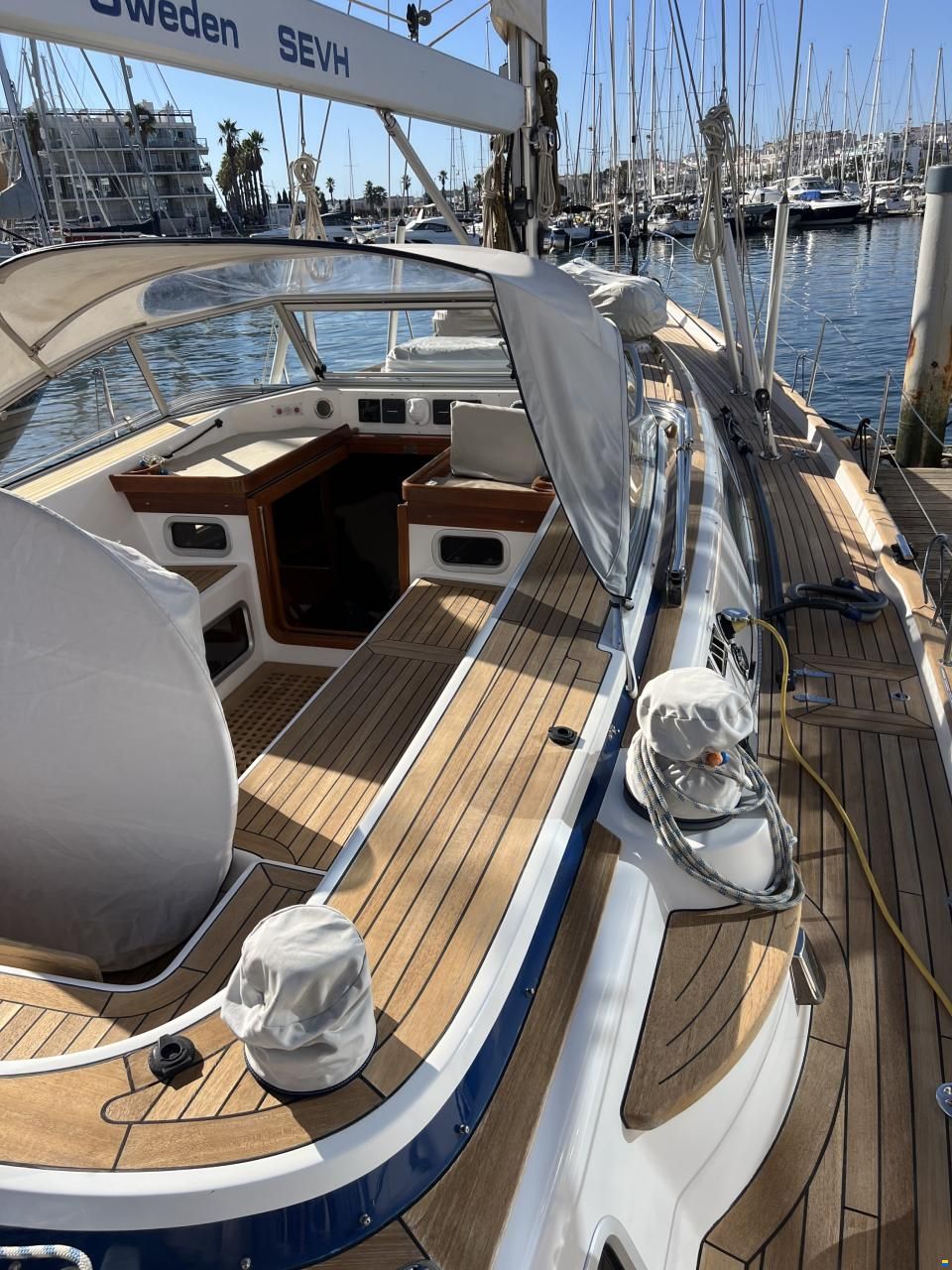 Hallberg-Rassy 55