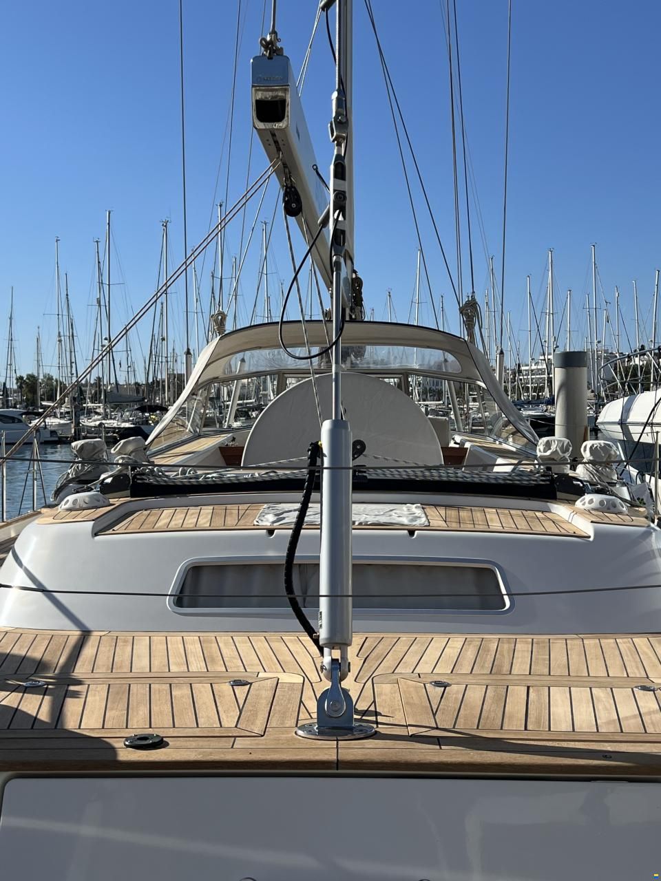 Hallberg-Rassy 55