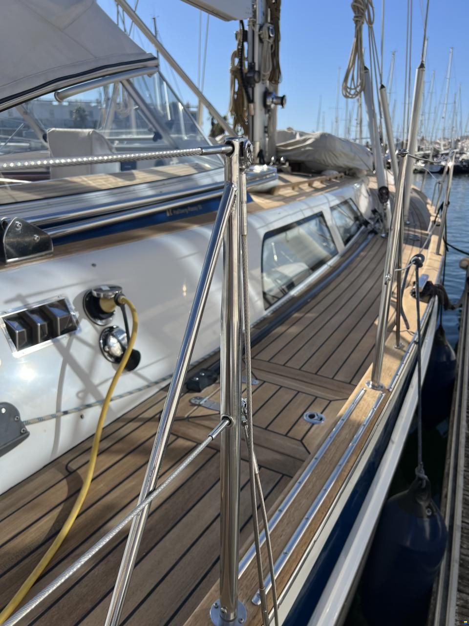 Hallberg-Rassy 55