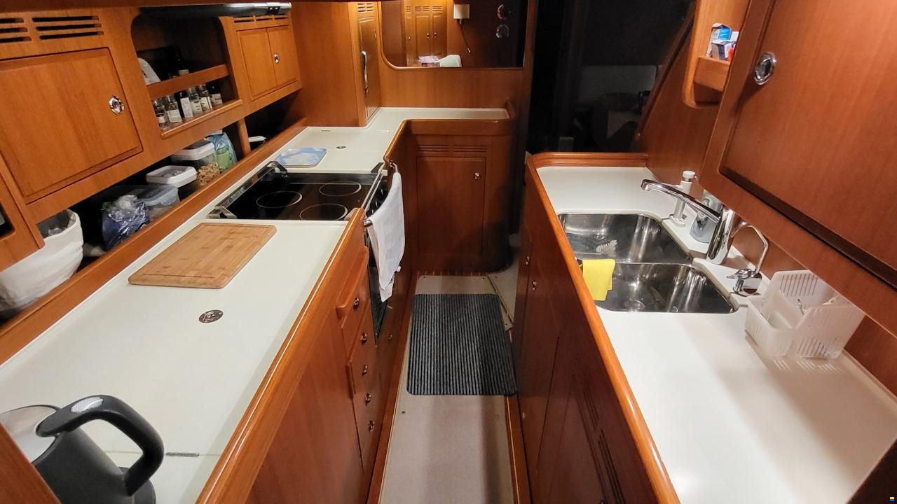 Hallberg-Rassy 55