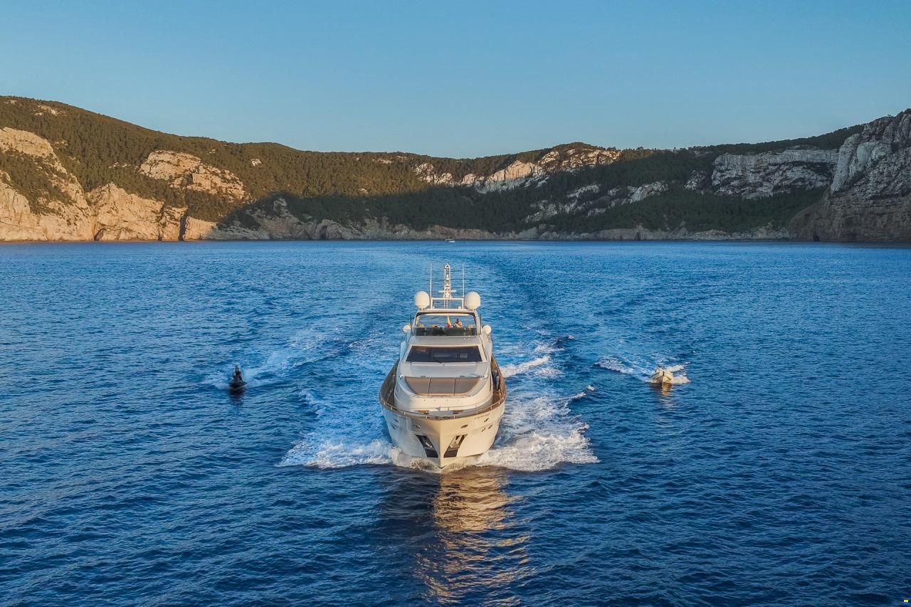 Astondoa 102 GLX