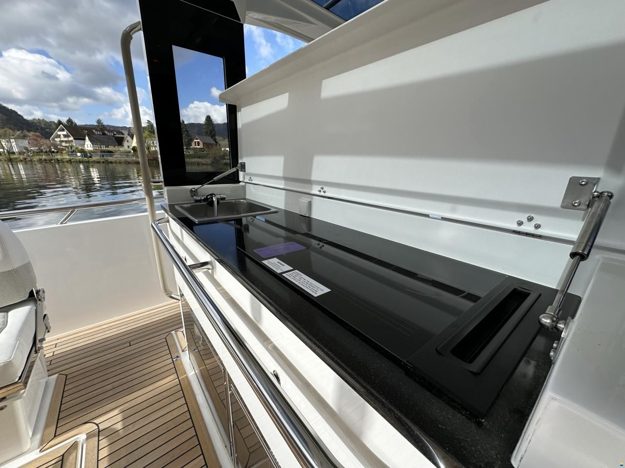 Nimbus T12
