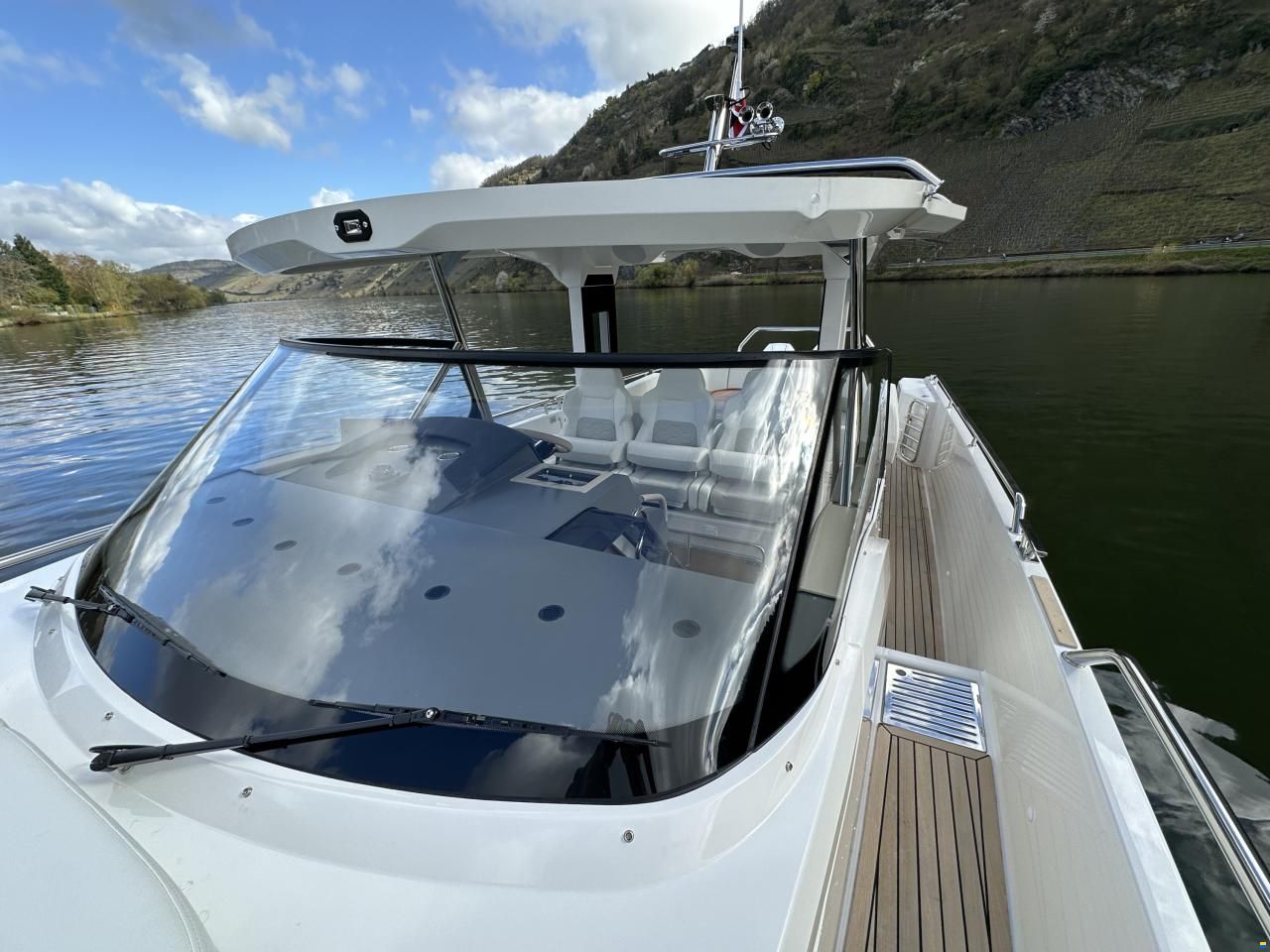 Nimbus T12