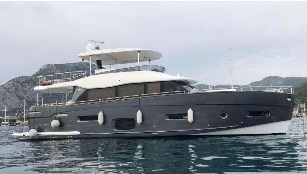 Azimut Magellano 66