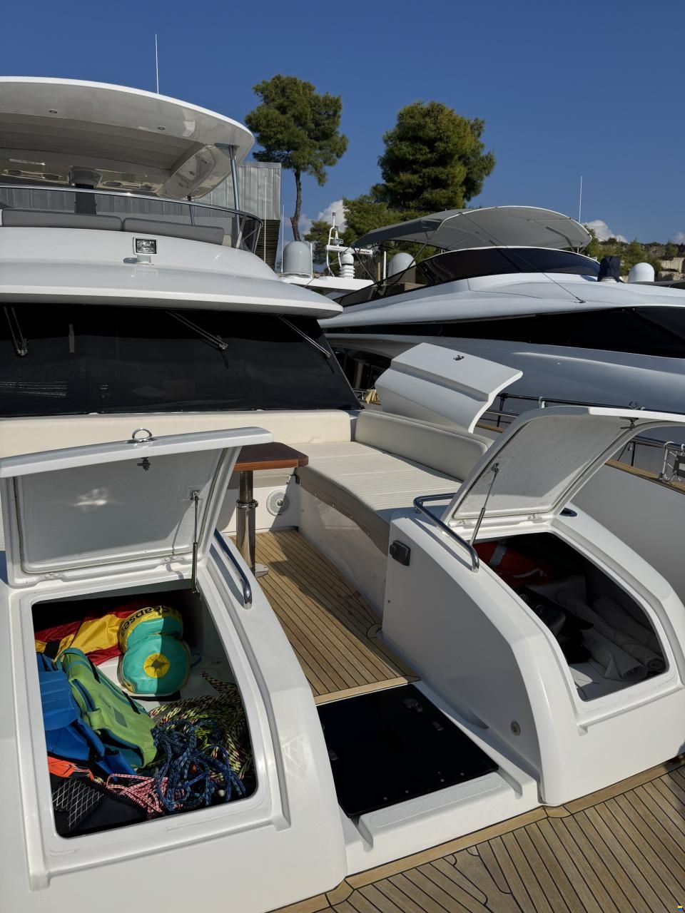 Azimut Magellano 66
